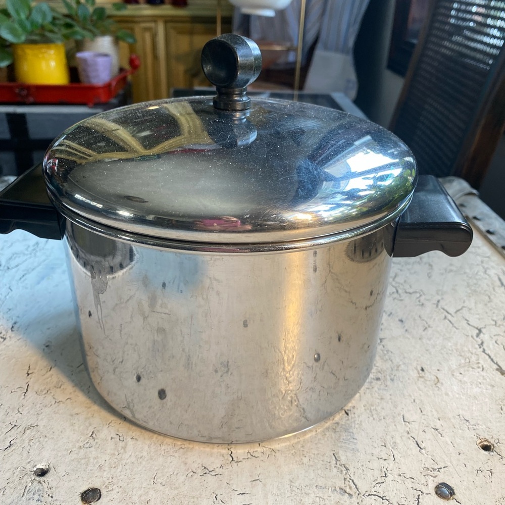 3 Qt Farberware Stock Pot & Lid